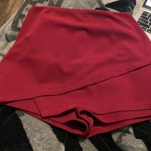 Red wine skort, size small
